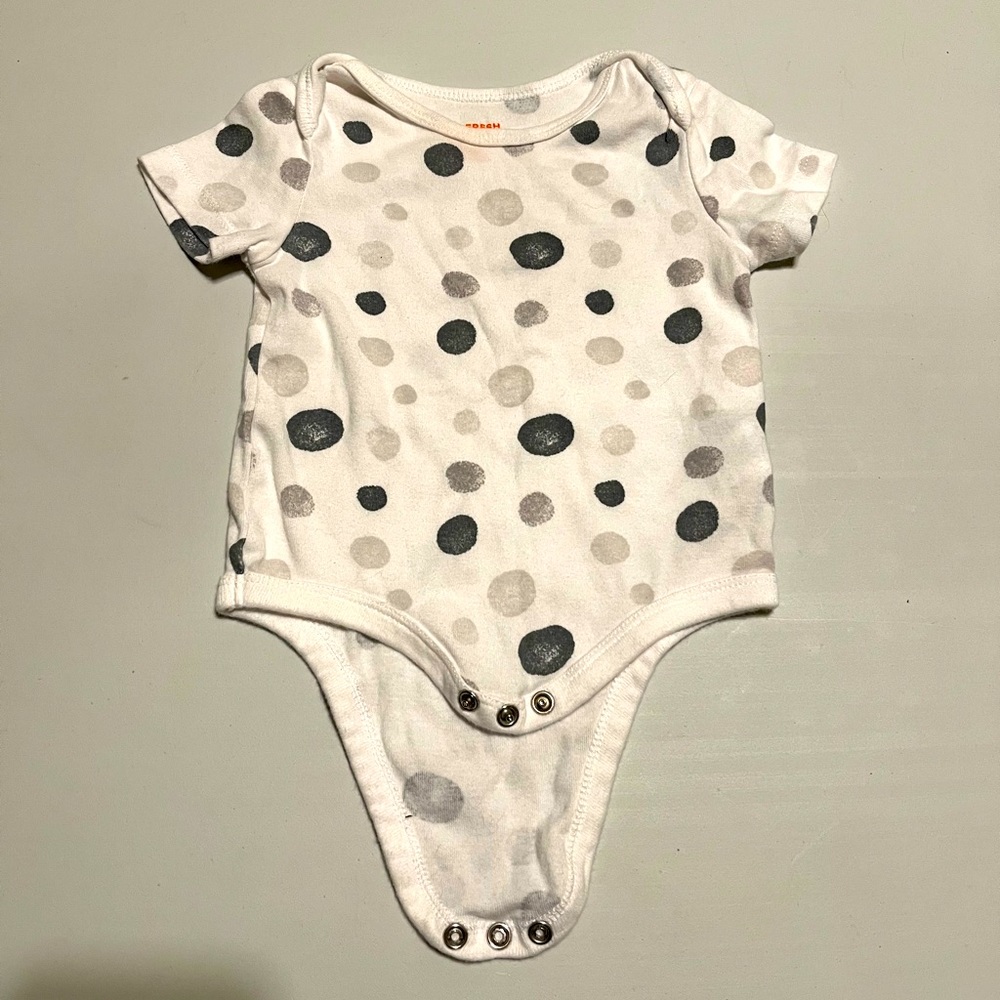 🌟5/$25 Joe Fresh Bodysuit Size 6-12 Months